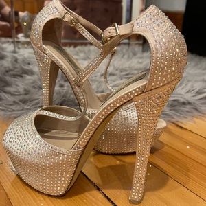 Steve Madden Champagne Gold Heels